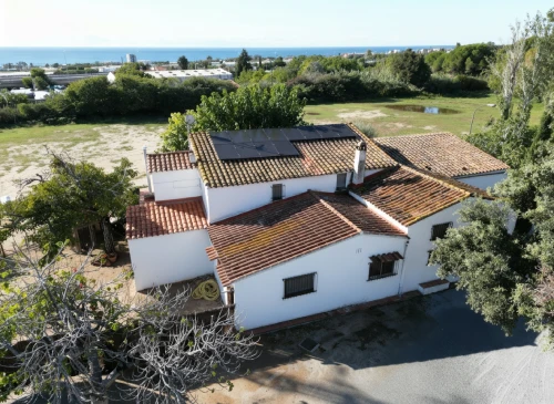 Instalación de paneles solares en Mas Pujol en Cabrera de Mar